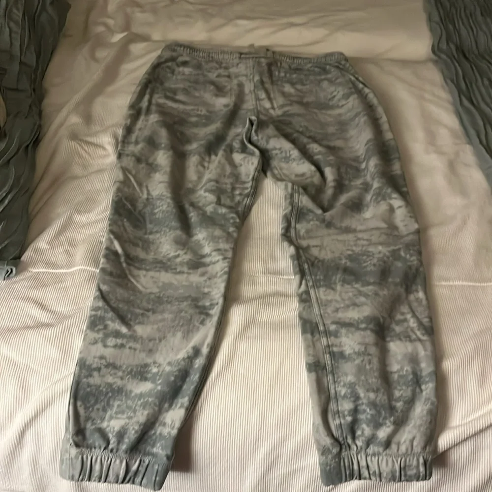 Athleta Ladies Farallon Jogger Size M - Picture 4 of 4